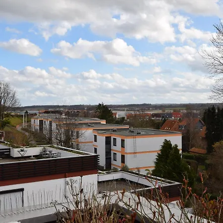 Hohes Ufer Kuestenglueck *