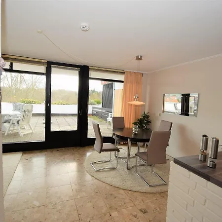 Hohes Ufer Kuestenglueck *